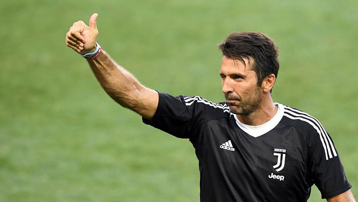 Gianluigi Buffon Buka Peluang Tampil di Euro 2020