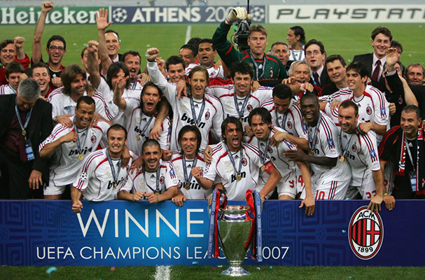 BANDARTARUHANSBOBET.BIZ - Juara Liga Champions 2007 AC Milan Tinggal Satu Pemain Aktif - Keputusan Ricardo Kaka gantung sepatu, membuat skuat juara Liga