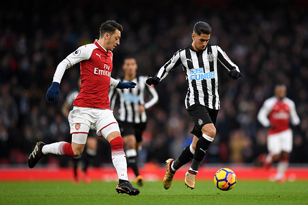 Laporan Pertandingan Sepakbola Arsenal VS Newcastle United