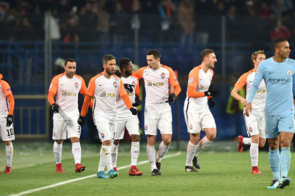 BANDARTARUHANSBOBET.BIZ - Hasil Pertandingan Shakhtar Donetsk vs Manchester City: Skor 2-1 - Manchester City akhirnya menelan kekalahan pertama di musim ini usai takluk