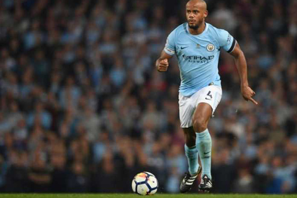 Vincent Kompany Takut Manchester City Jadi Lengah
