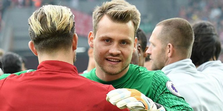 Mignolet Harusnya Dikartu Merah Di Pertandingan Lawan Stoke