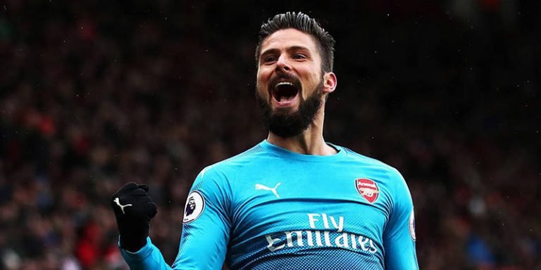 Arsene Wenger Dan Petr Cech Puji Kemampuan Duel Udara Giroud