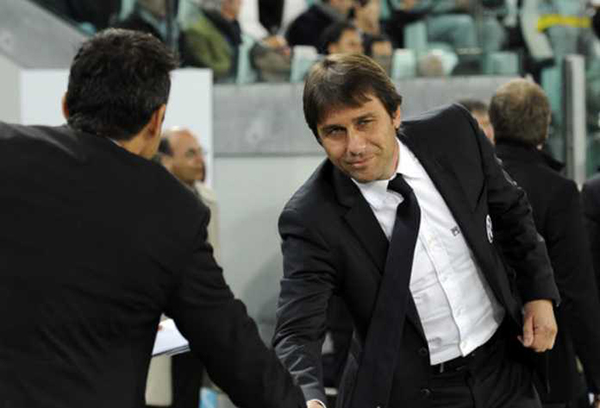 Mantan Pelatih Barcelona Siap Gusur Antonio Conte di Chelsea