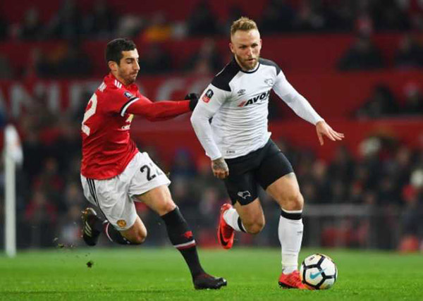 Henrikh Mkhitaryan Mulai Kepikiran Balik Ke Borussia Dortmund
