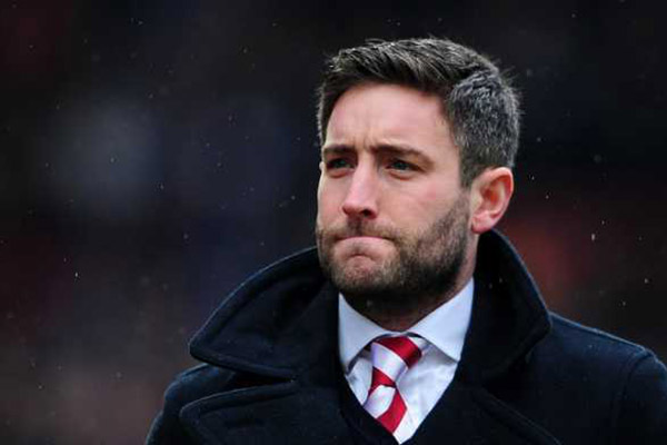 Bos Bristol City Berusaha Lemahkan Manchester City Dengan Pujian