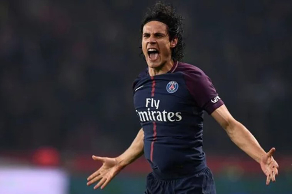 Edinson Cavani Ingin Cetak Gol Spektakuler Lawan Real Madrid