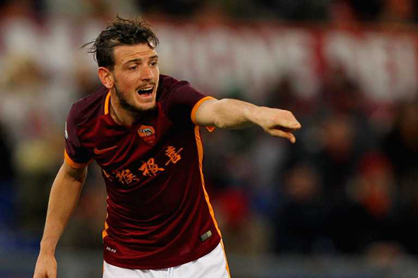 Barcelona Tertarik Rekrut Gelandang Andalan AS Roma