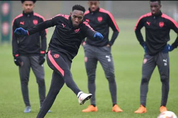 Arsene Wenger Ingin Danny Welbeck Teken Kontrak Baru