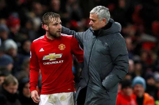 Barcelona Incar Bek Terbuang di Manchester United