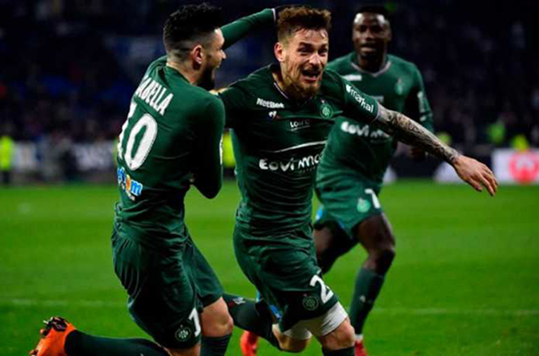 Pemain Buangan Arsenal Kalahkan Pamor Neymar di Ligue 1