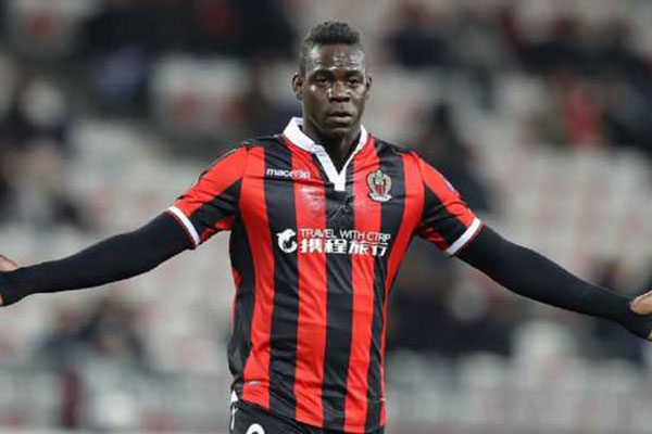 Nice Mau Buang Mario Balotelli Tapi Sang Pemain Enggan